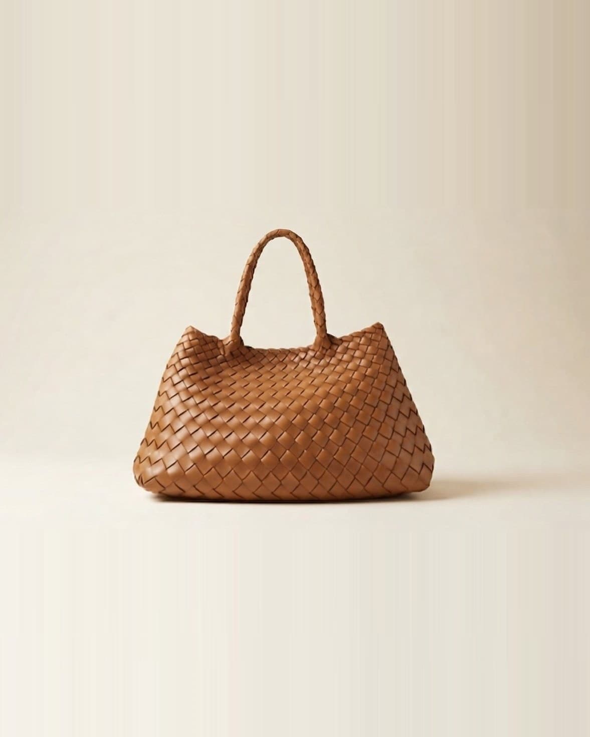 Siena — Full-grain vegetable-tanned leather, unlined