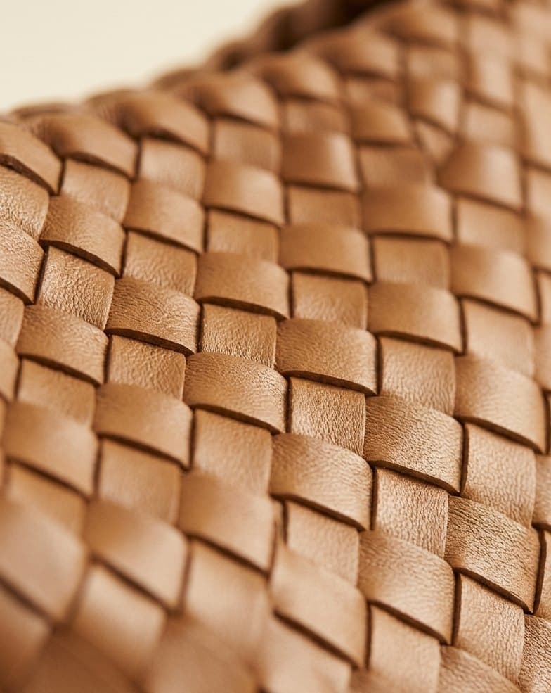 Siena — Full-grain vegetable-tanned leather, unlined